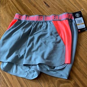 New Under Armour grey shorts, size small